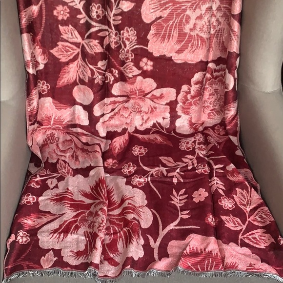 INC International Concepts Accessories Inc Metallic Jacquard Floral